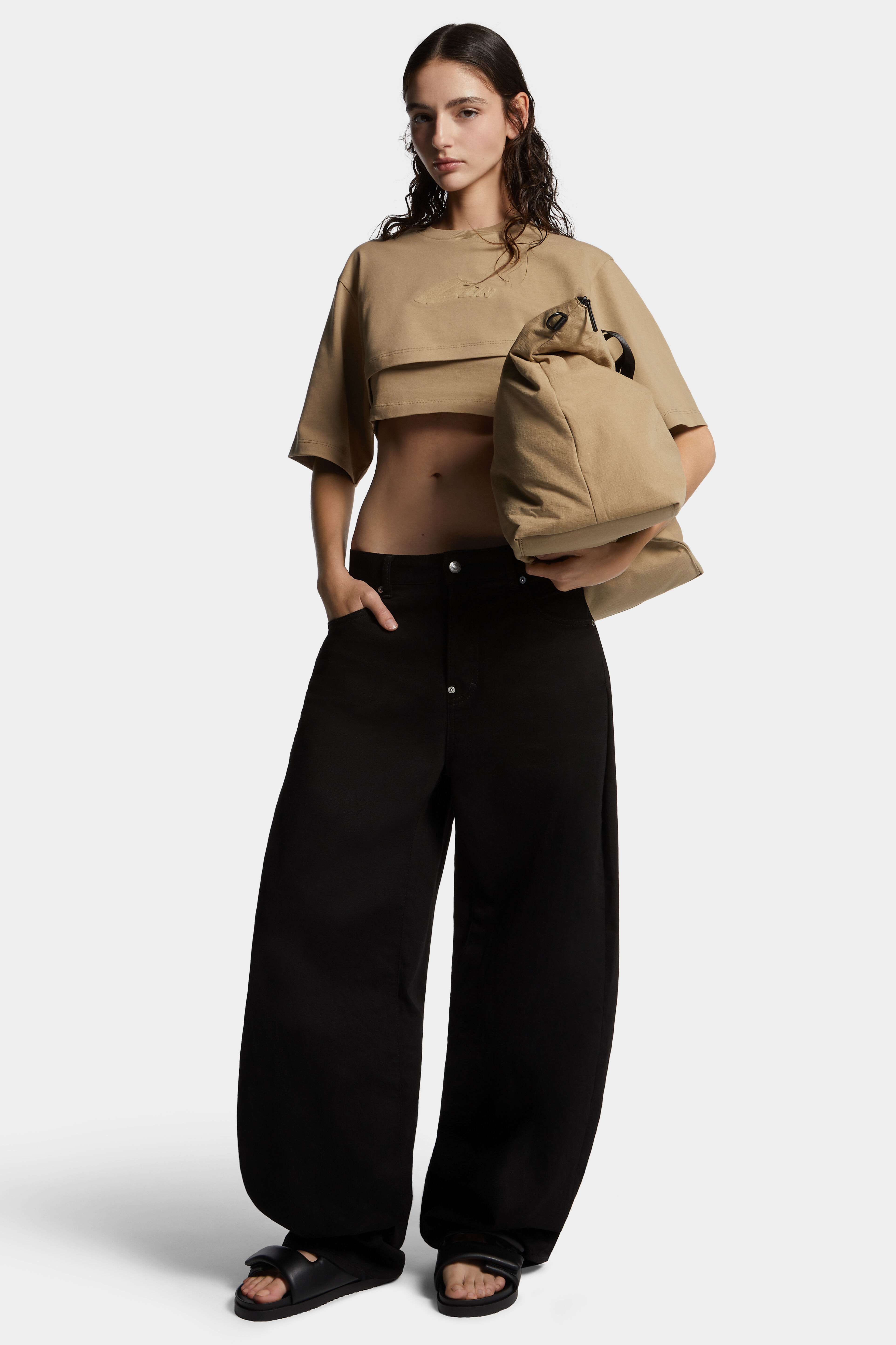 Icon Black Bull Wash Slouchy Jean