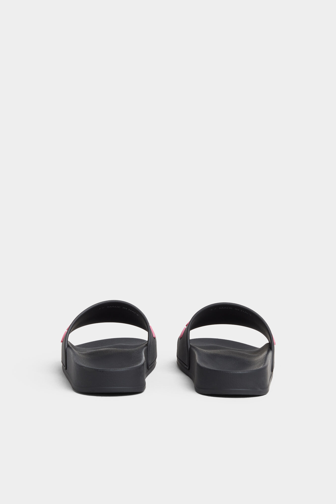 Dsquared2 Logo Slides