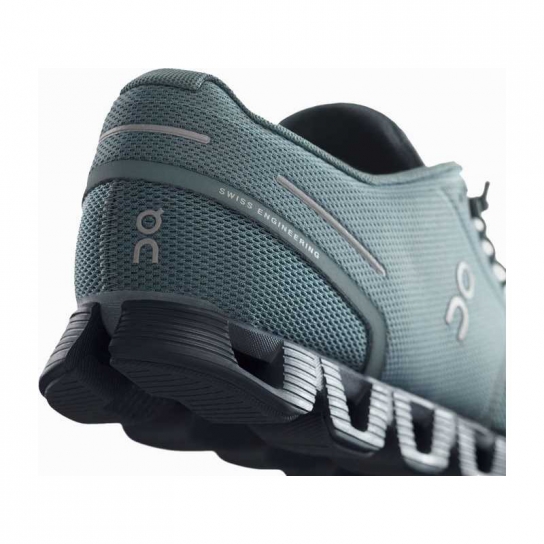 On Cloud Monochrome Sea