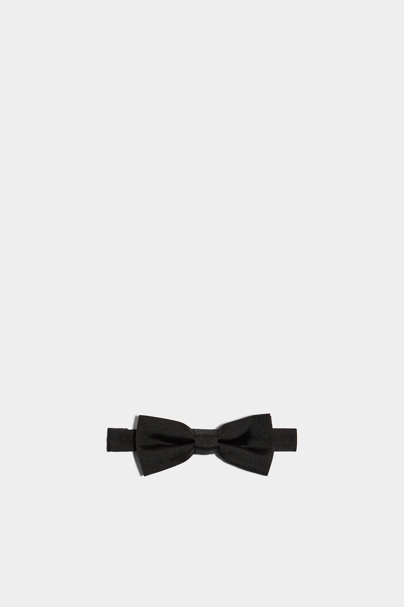 D2 Classic Bow Tie