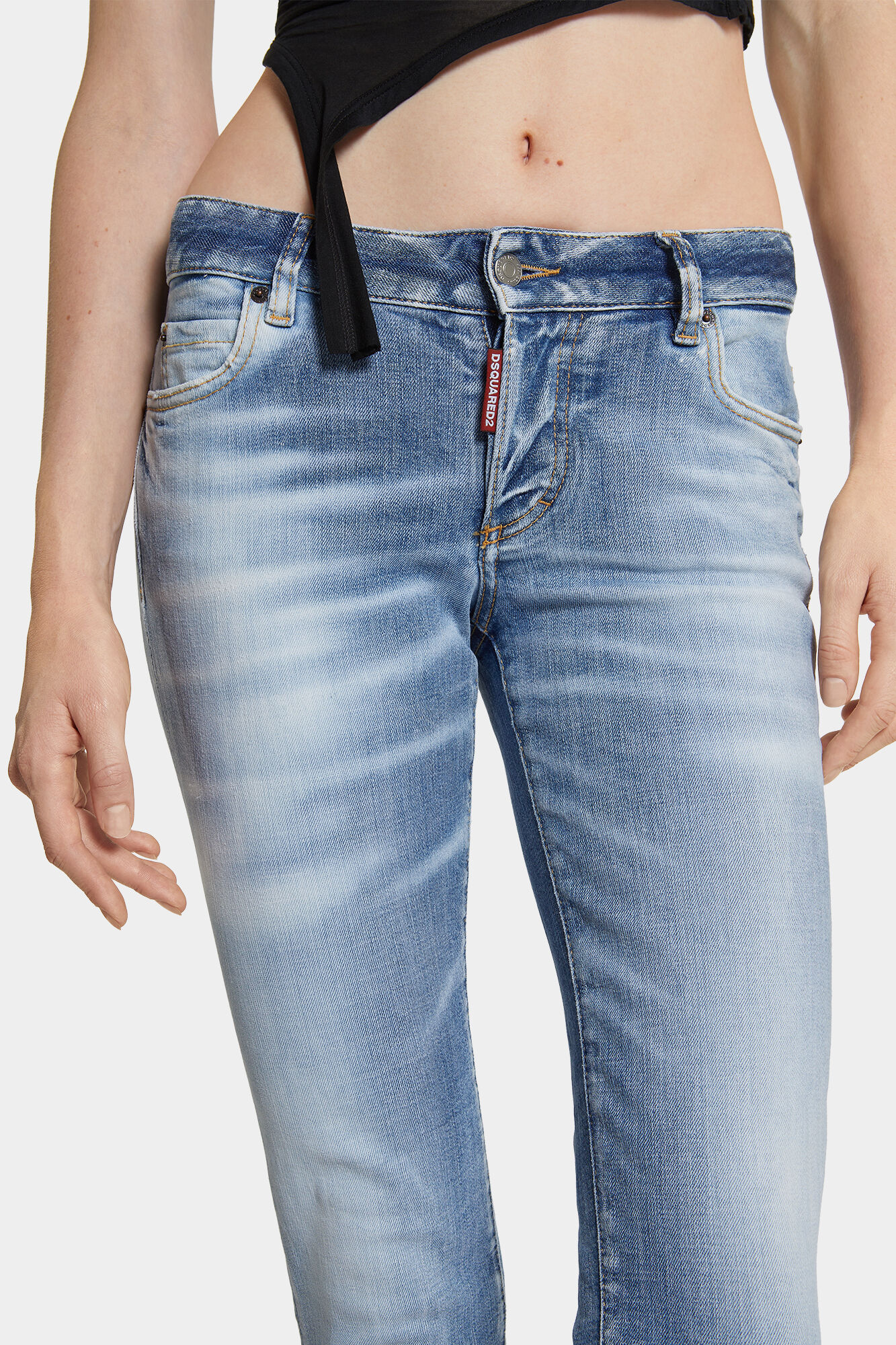 Light Wash Medium Waist Jennifer Jeans