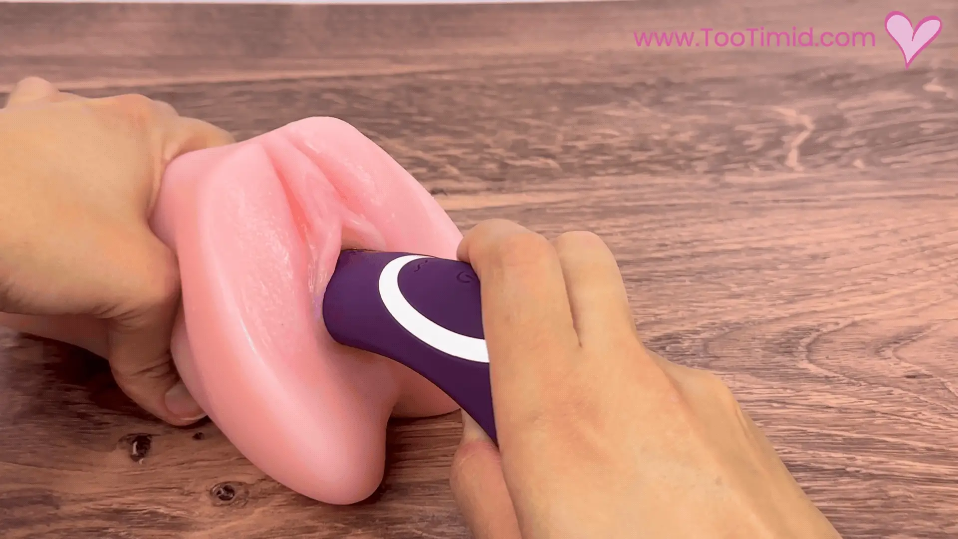 The Incurve Flickering Tongue Rechargeable Dual-Ended Massager