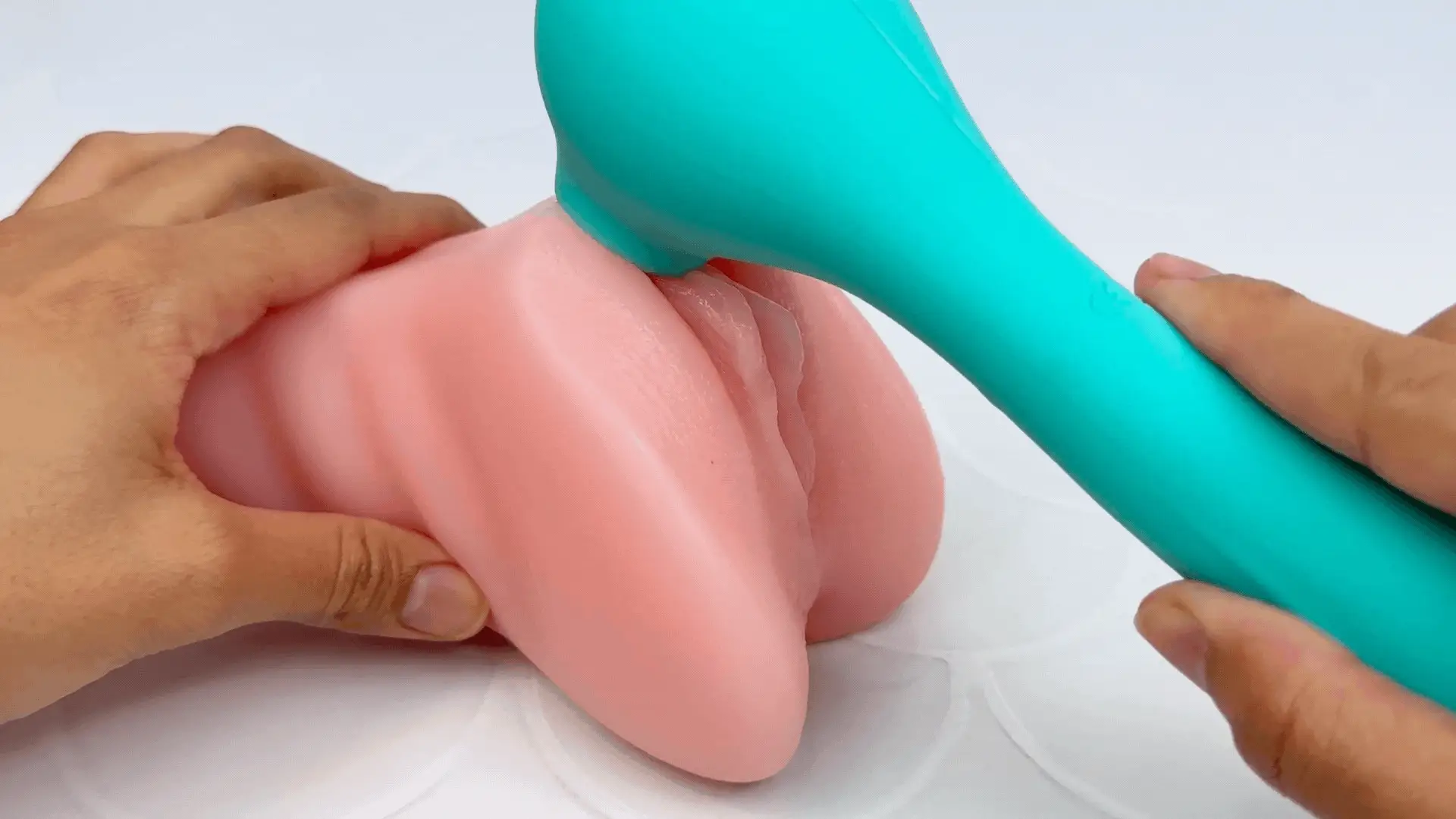 Engrace Dual-Ended Rapid Flickering Clit Massager & G-spot Vibe