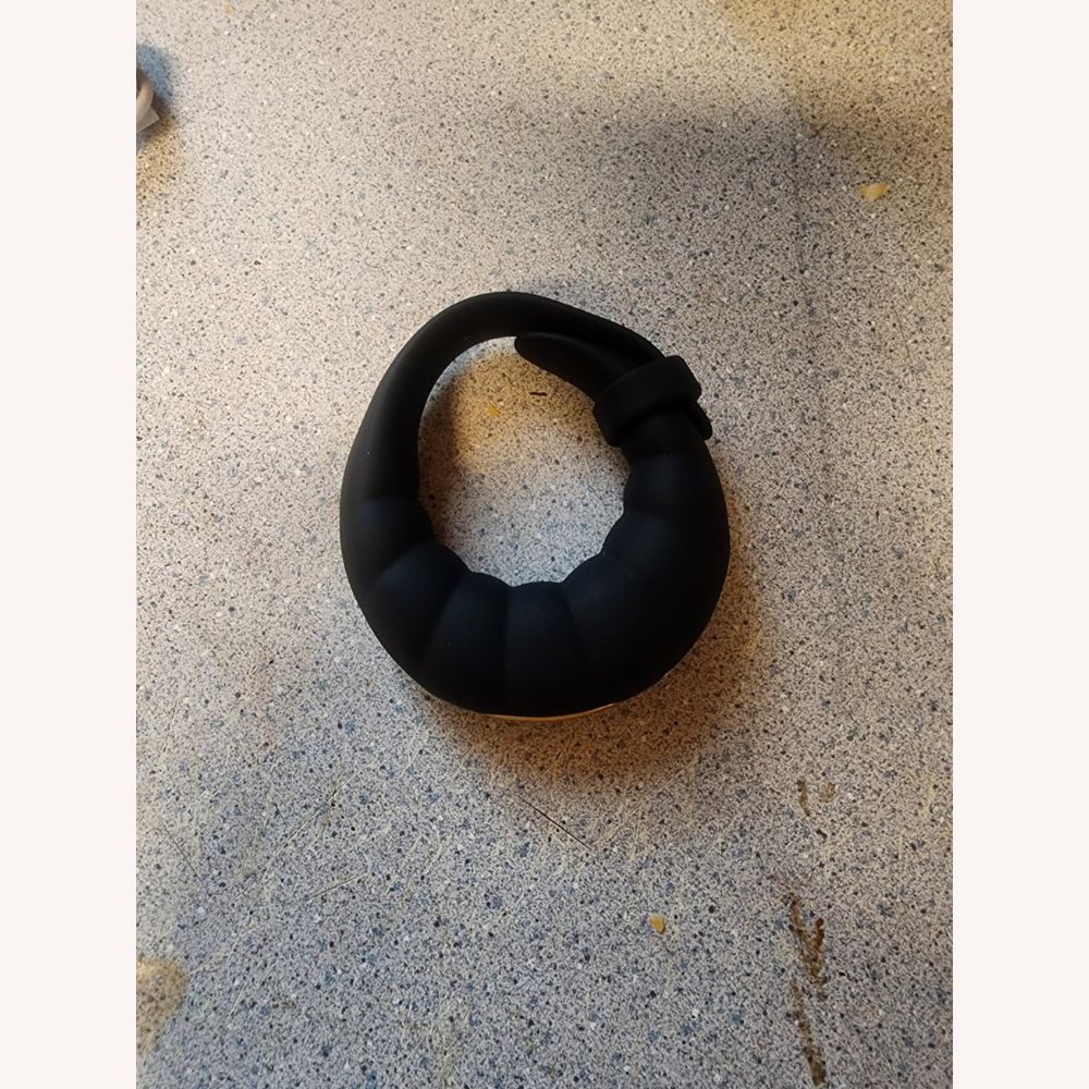 Gooning & Edging Adjustable O-Shape Vibrating Cock Ring with 10 Modes & App Control