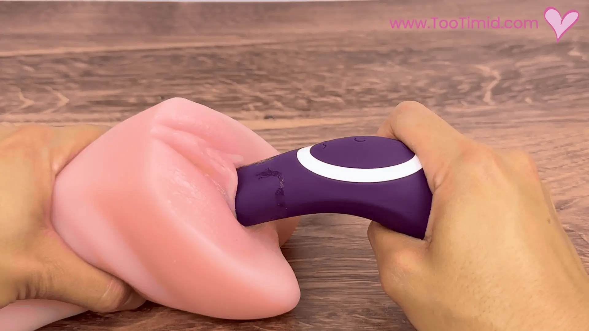 The Incurve Flickering Tongue Rechargeable Dual-Ended Massager
