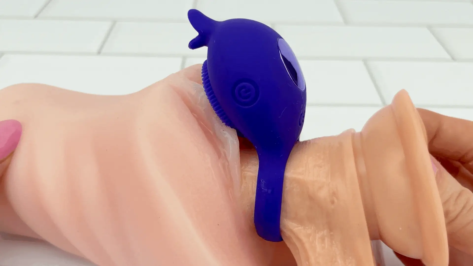 Silicone Clit Stimulating Vibrating Cock Ring For Couples