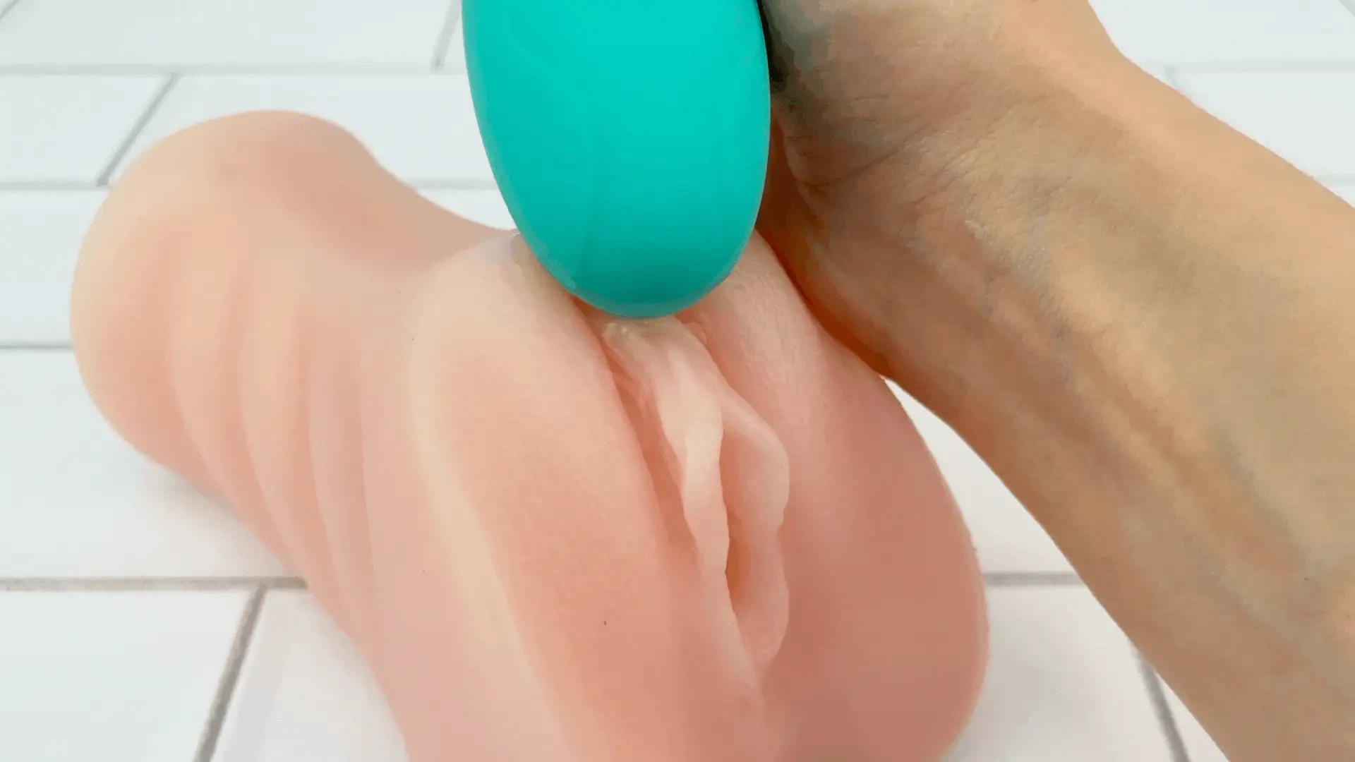 Estrella Vibrating Kegel Exerciser Wireless Remote Bullet Vibe