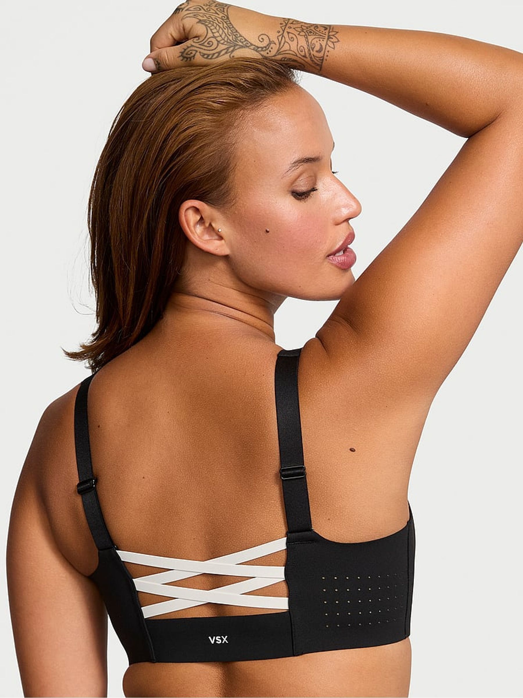 Black and White Front Close Featherweight Max High Support Sports Bra