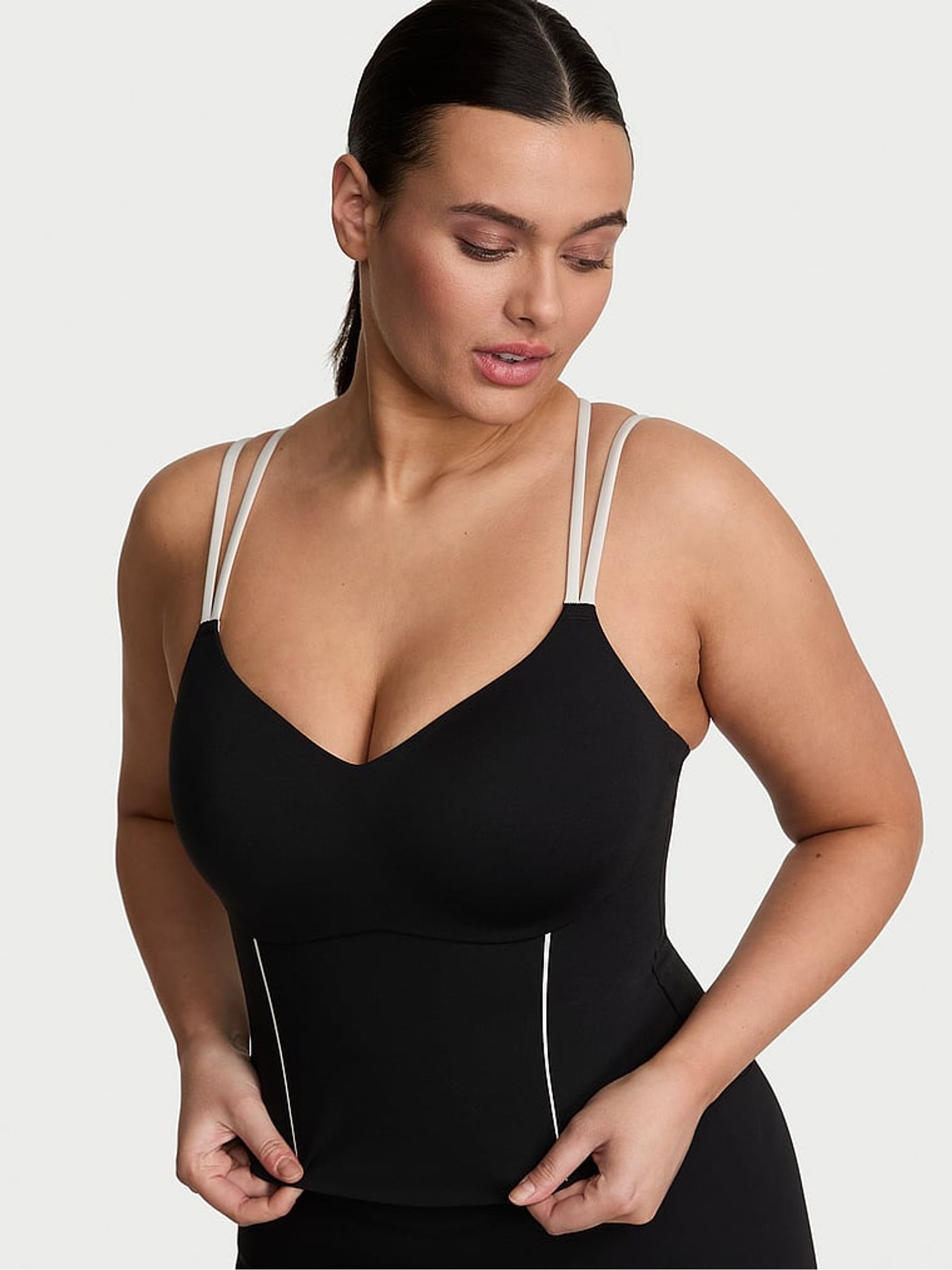 Black & White Elevate™ Chroma Contours Tank Top